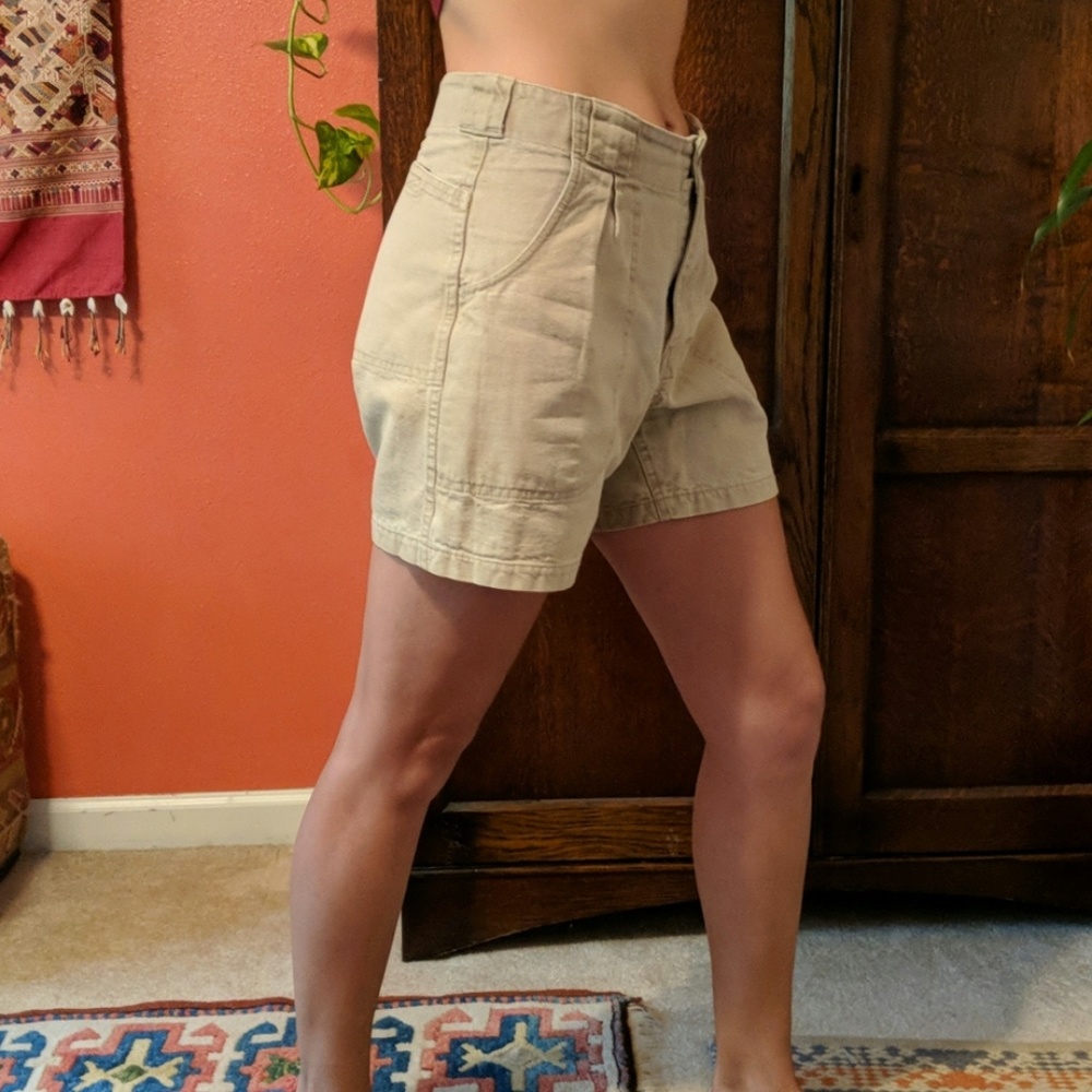 Shorts - Picture 3 of 5
